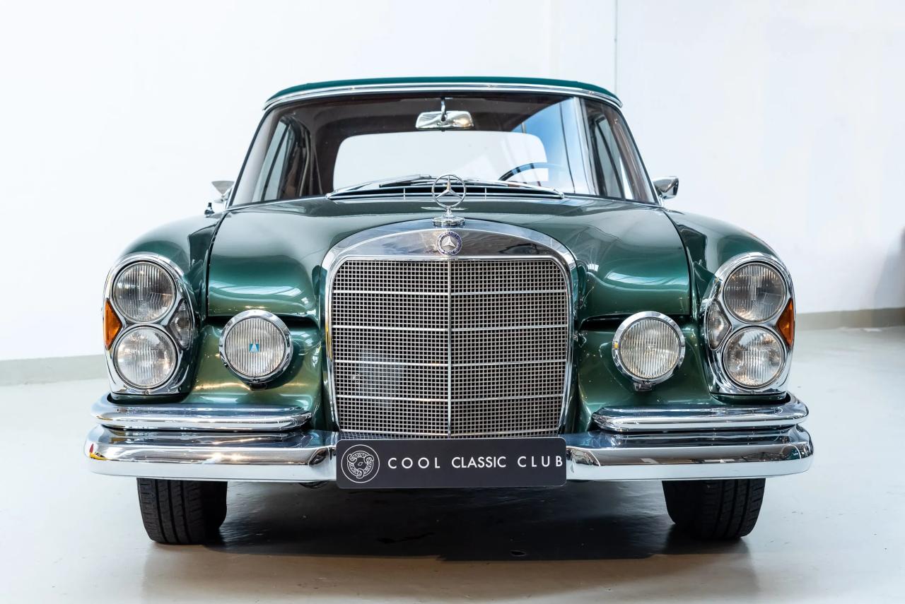 1967 Mercedes - Benz W112 300 SE Cabriolet