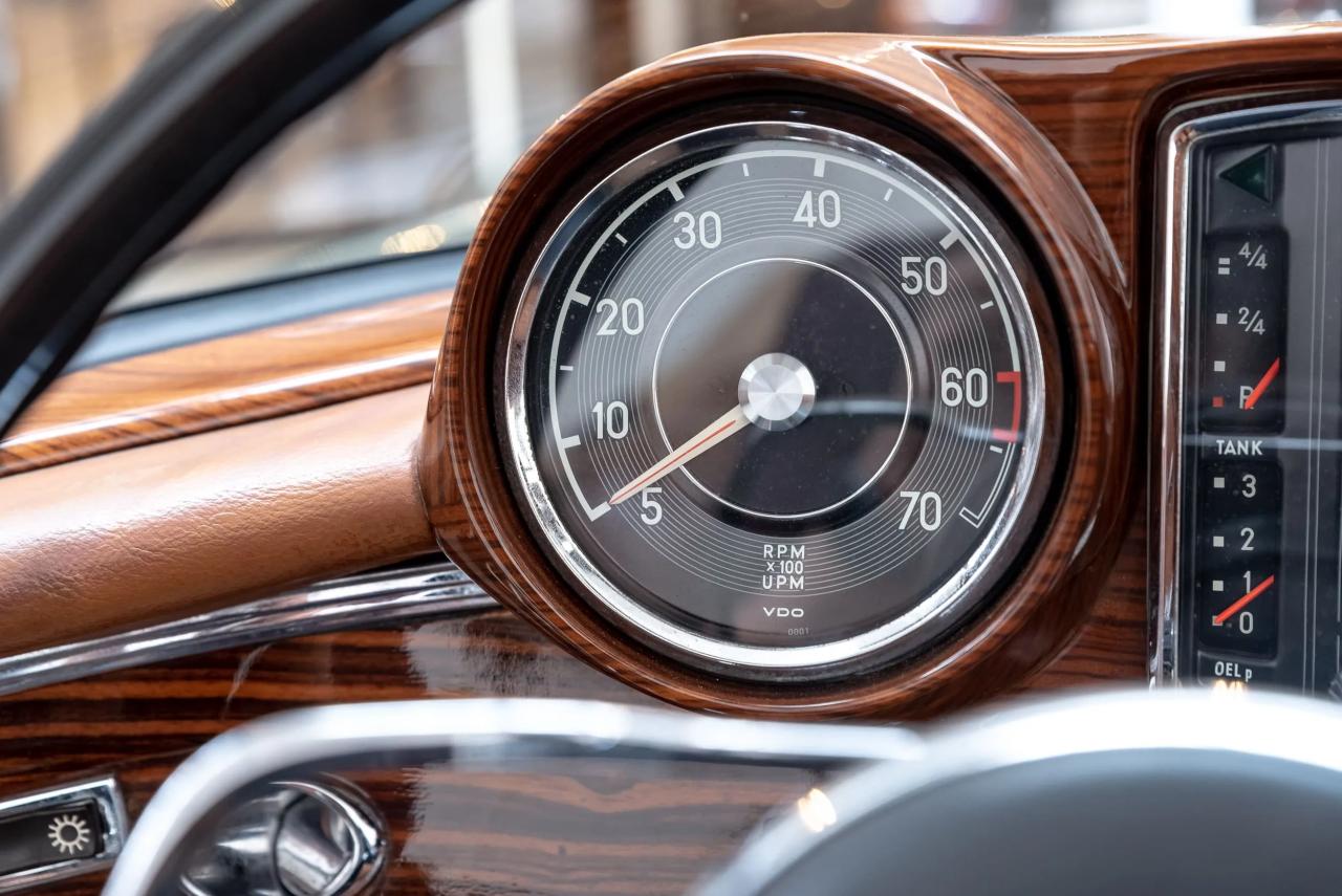 1967 Mercedes - Benz W112 300 SE Cabriolet