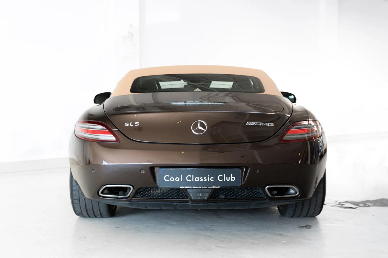 2012 Mercedes - Benz SLS AMG Roadster