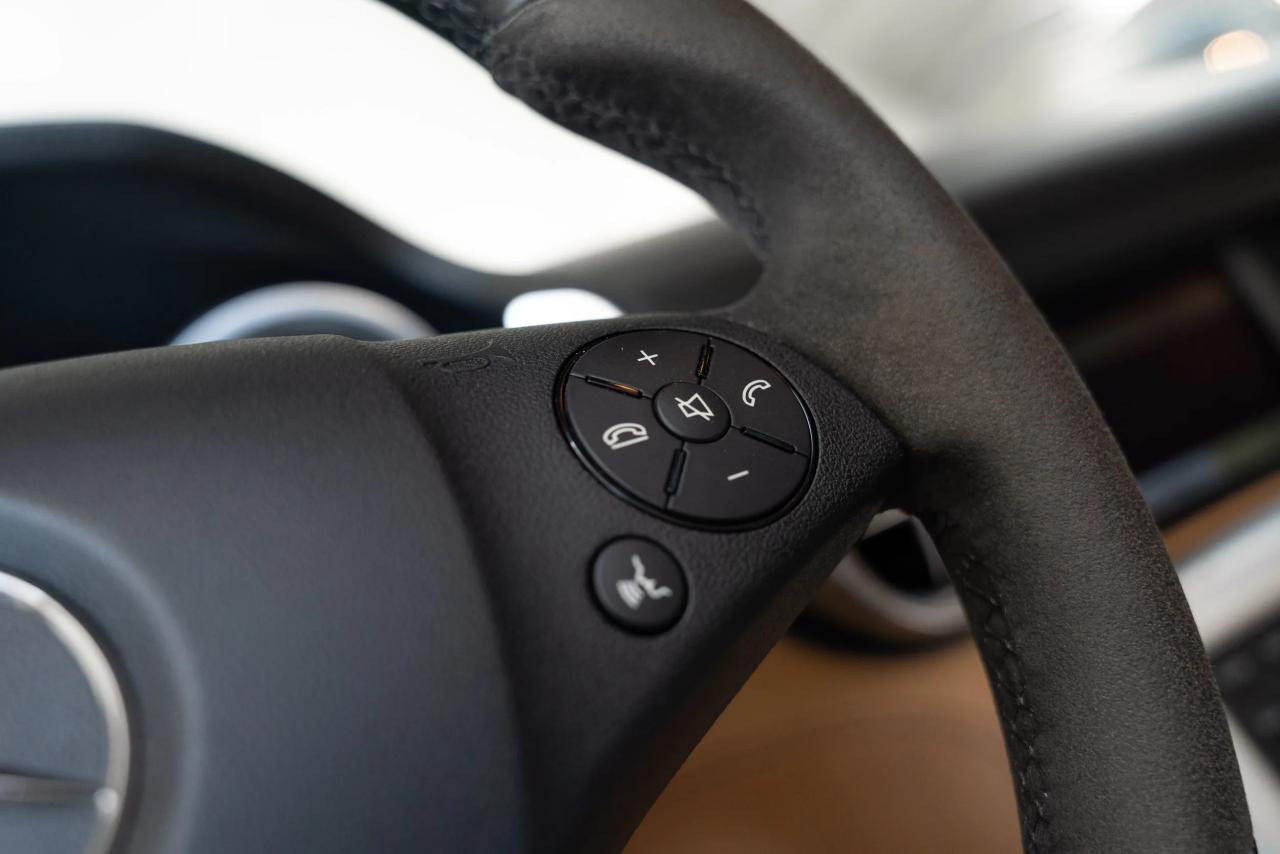 2012 Mercedes - Benz SLS AMG Roadster