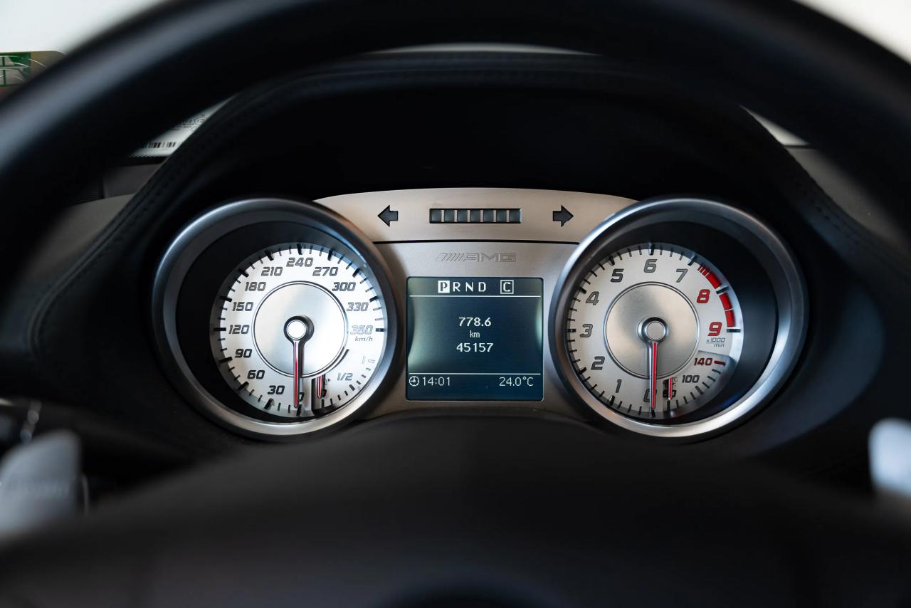 2012 Mercedes - Benz SLS AMG Roadster