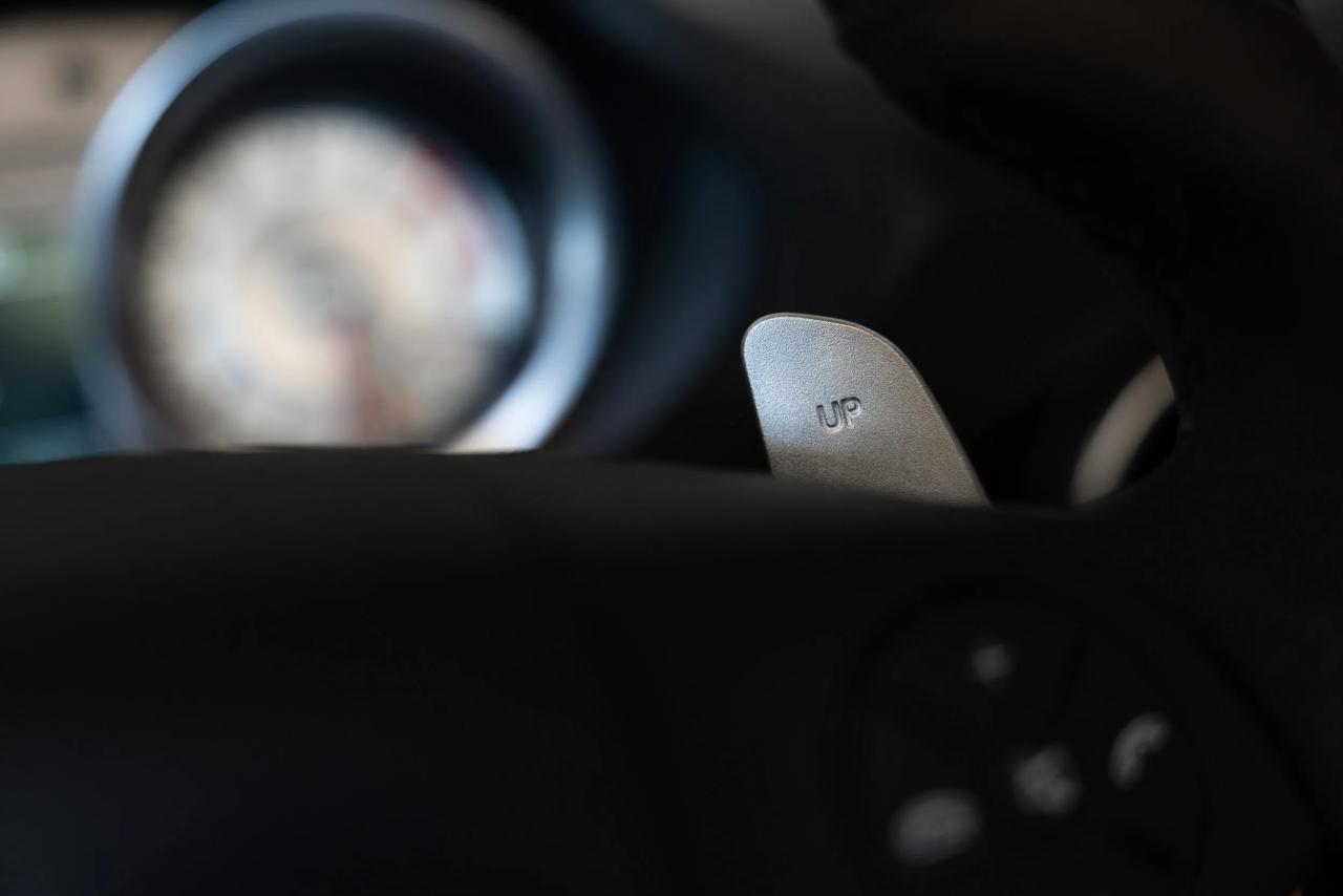 2012 Mercedes - Benz SLS AMG Roadster