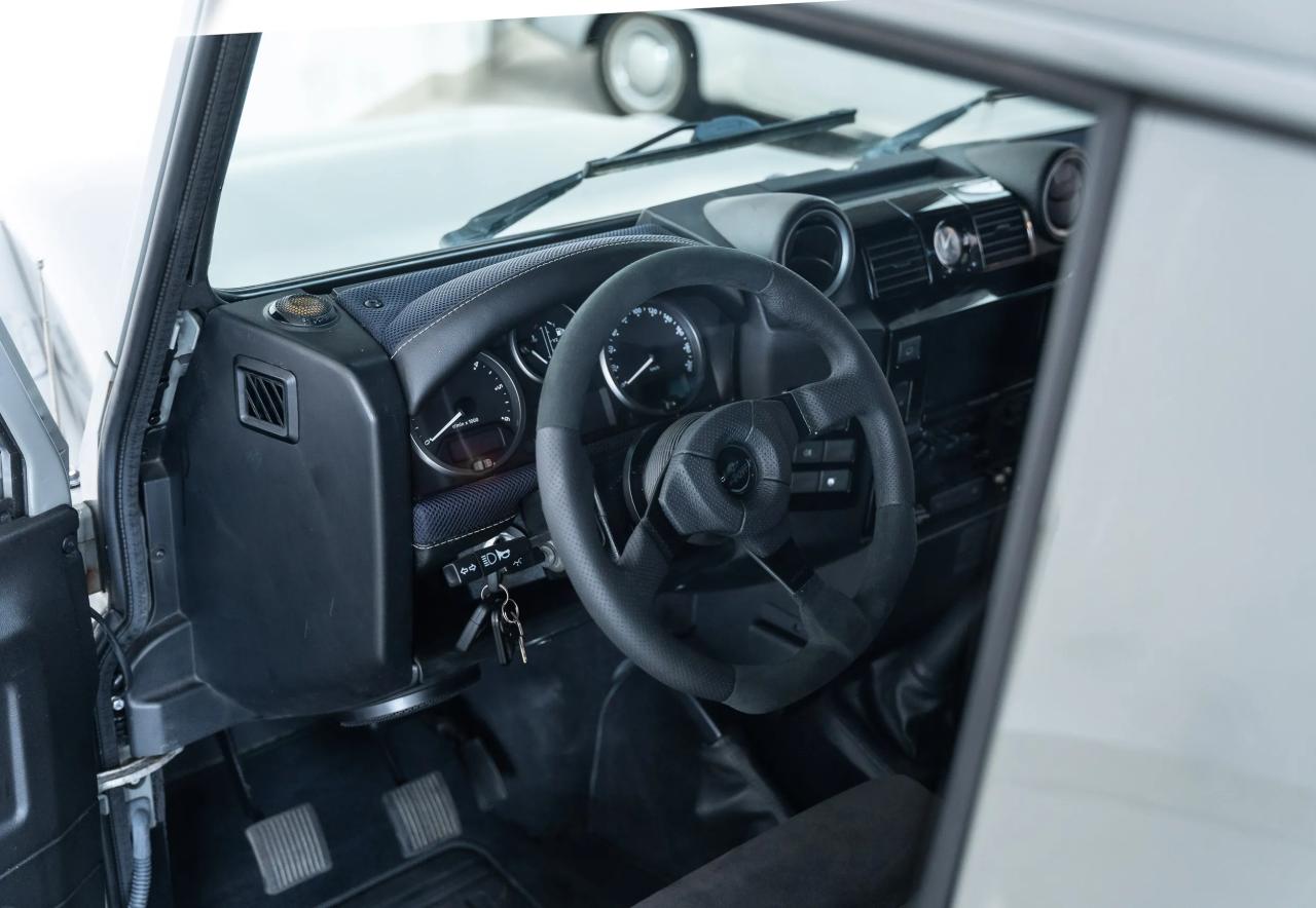 2008 Land Rover Defender 90 Custom