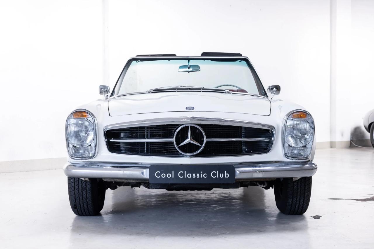 1964 Mercedes - Benz 230 SL Pagode