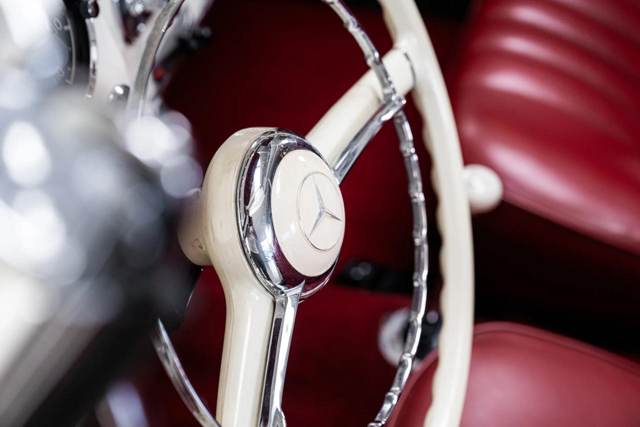 1963 Mercedes - Benz 190 SL