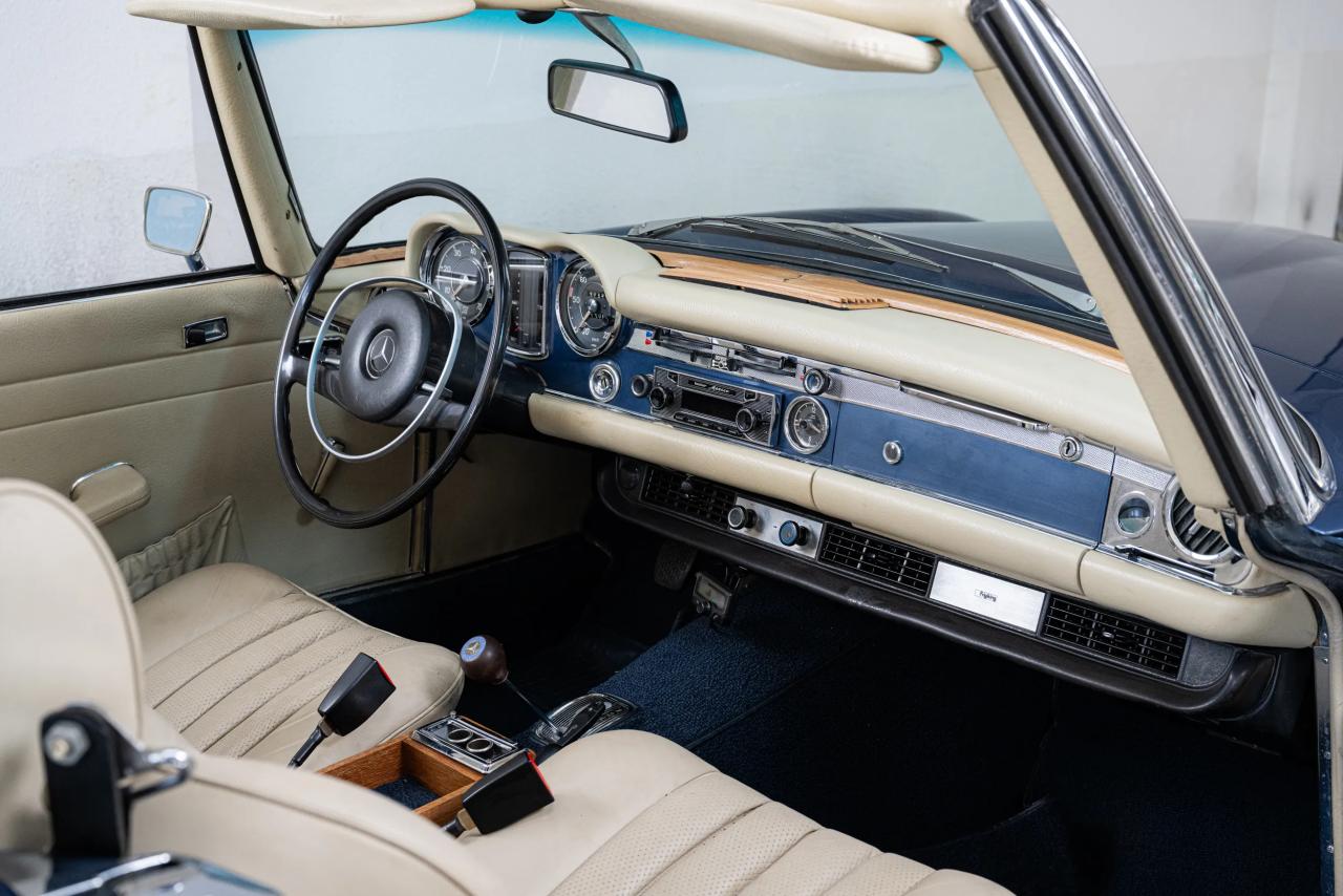 1971 Mercedes - Benz 280 SL Pagode