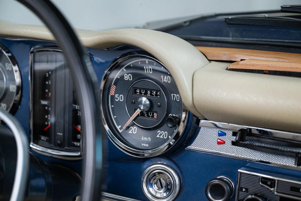 1971 Mercedes - Benz 280 SL Pagode