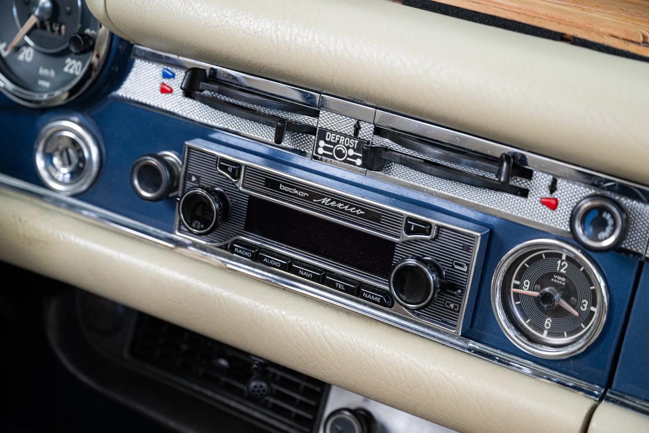 1971 Mercedes - Benz 280 SL Pagode