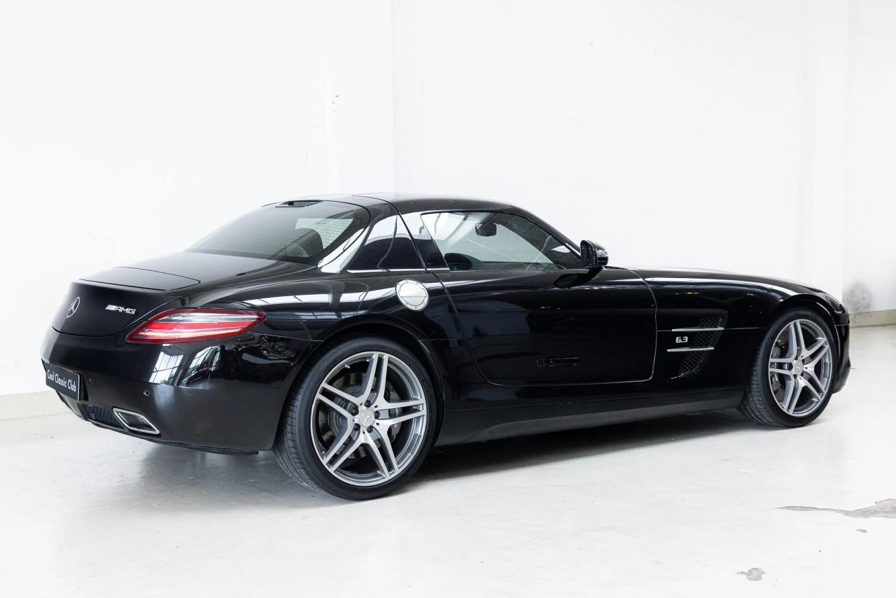 2010 Mercedes - Benz SLS AMG