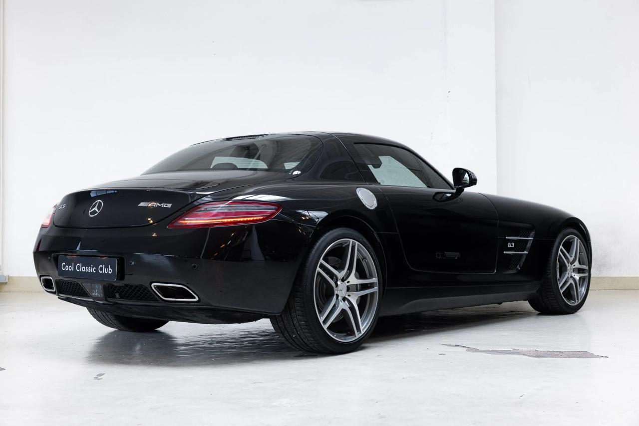 2010 Mercedes - Benz SLS AMG