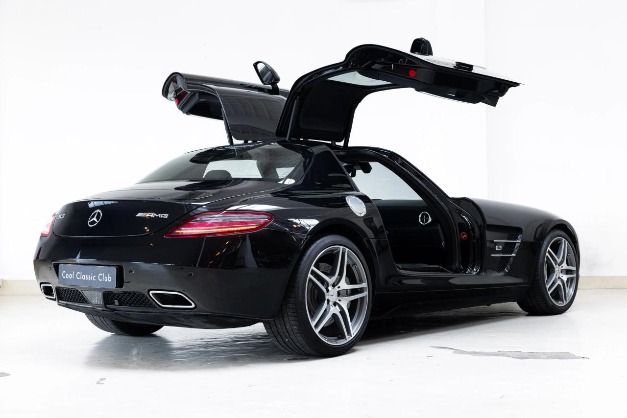 2010 Mercedes - Benz SLS AMG