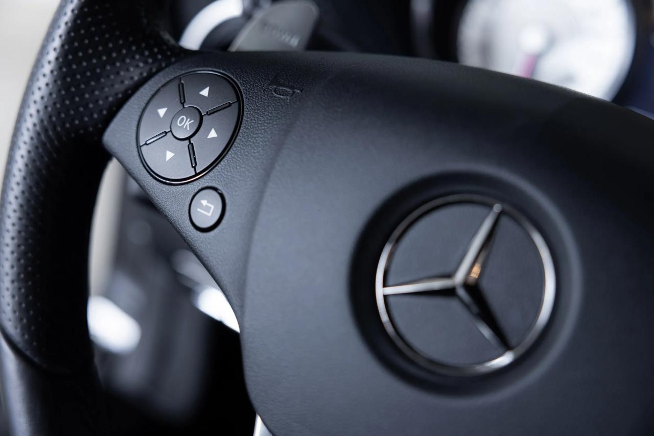 2010 Mercedes - Benz SLS AMG