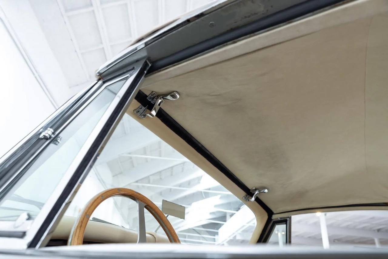 1957 Jaguar XK150 DHC