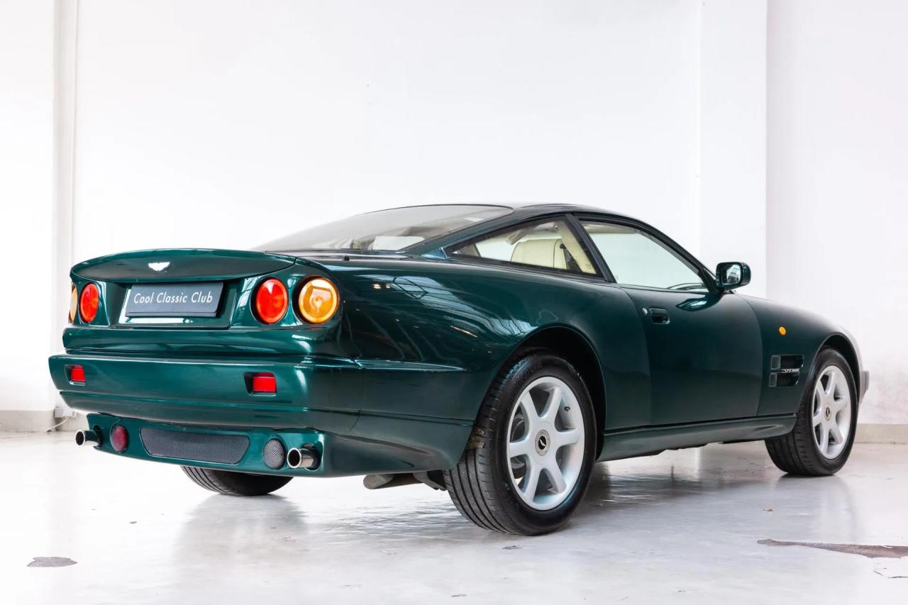 1999 Aston Martin V8 Coup&eacute;