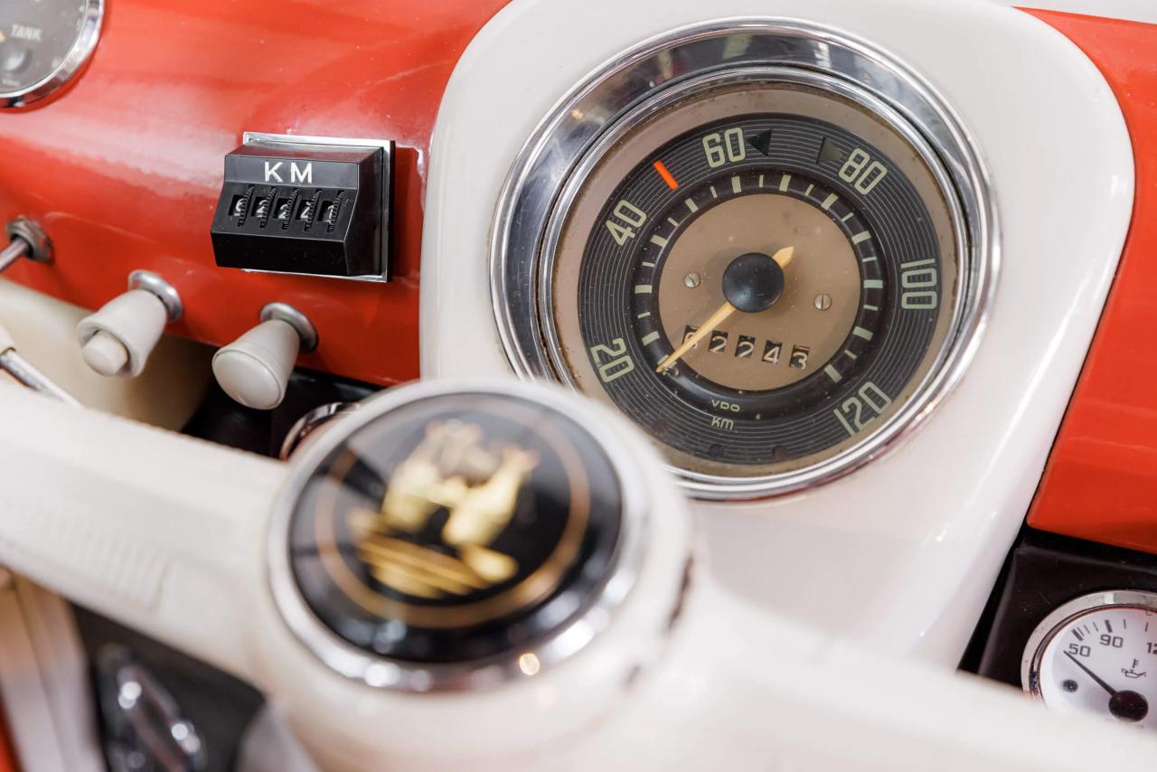 1965 Volkswagen T1 Samba Taxi