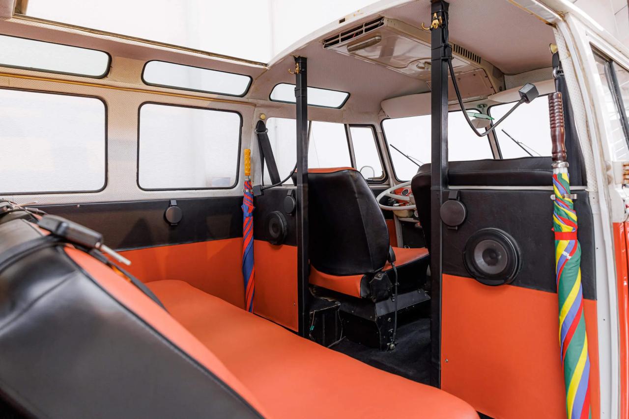 1965 Volkswagen T1 Samba Taxi