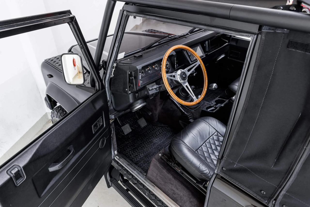 1989 Land Rover Defender 90 Tophat V8