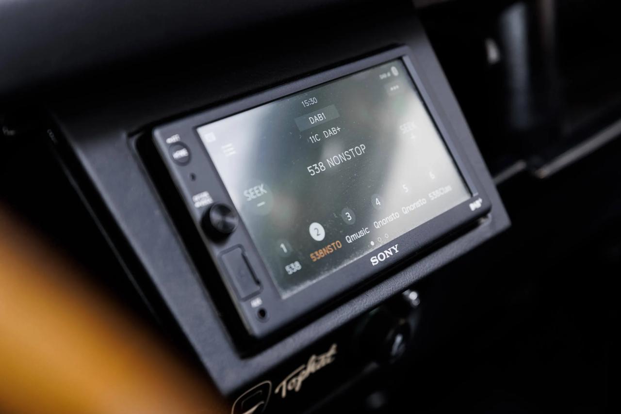 1989 Land Rover Defender 90 Tophat V8