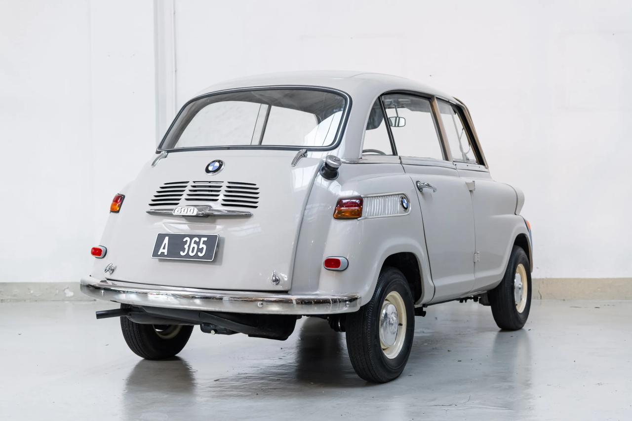 1959 BMW 600 Isetta