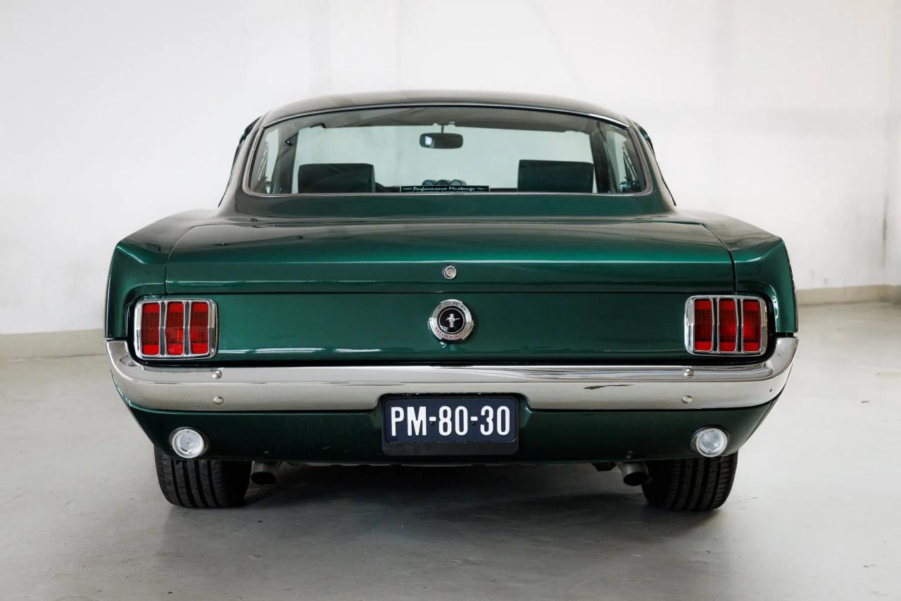 1965 Ford Mustang Fastback Restomod