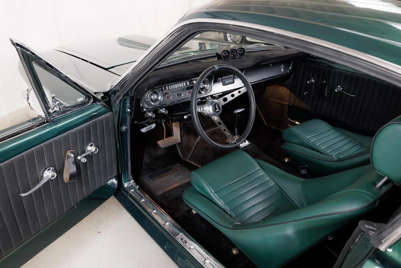1965 Ford Mustang Fastback Restomod