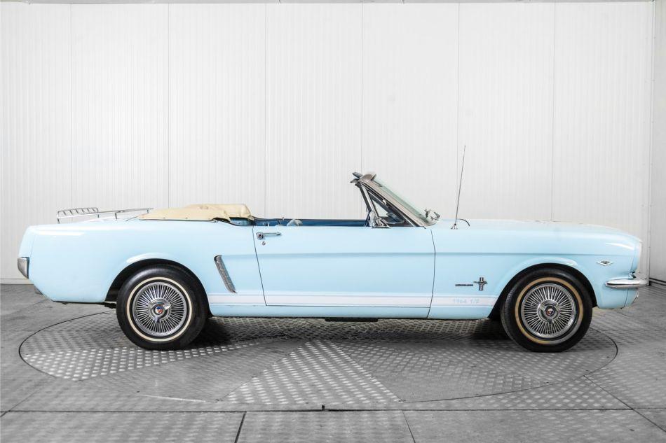 1964 Ford Mustang