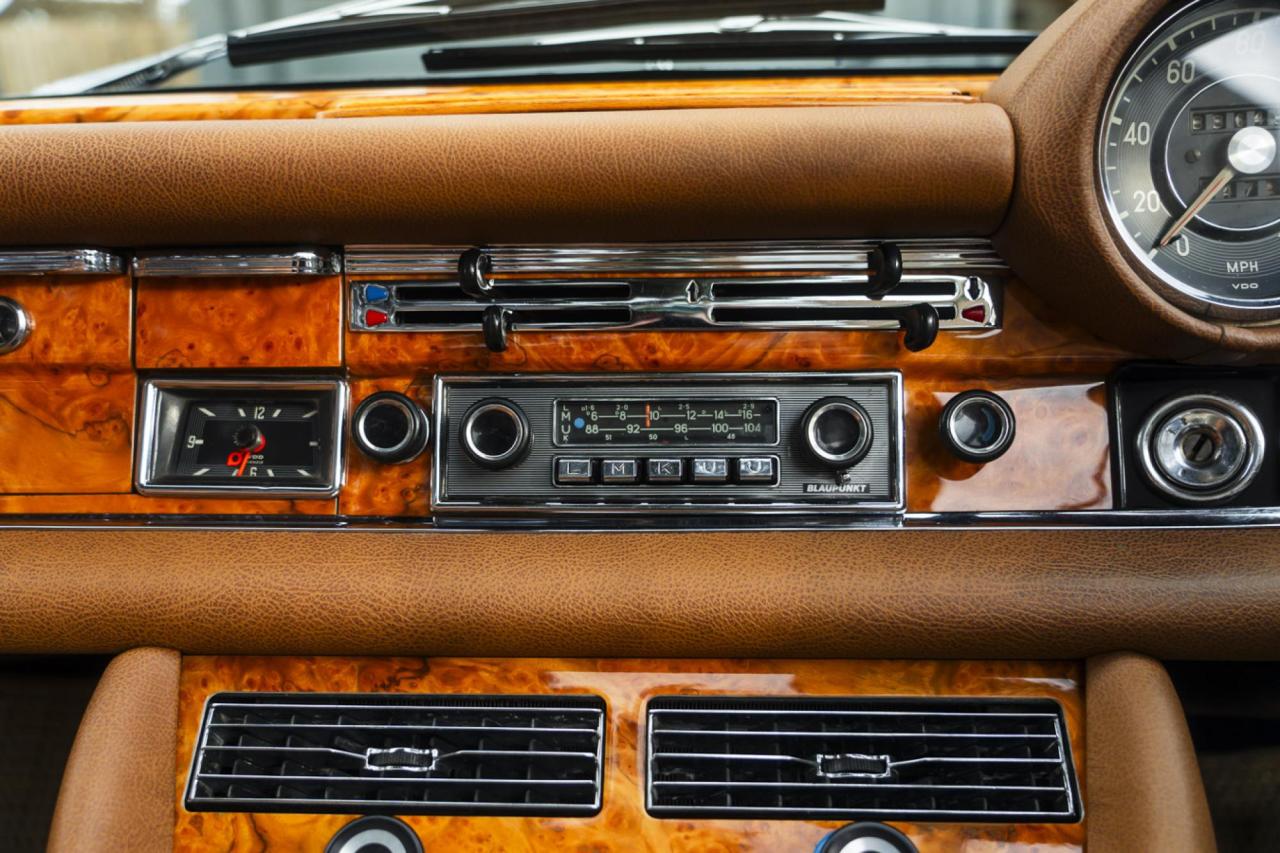 1971 Mercedes - Benz 280 SE 3.5 CABRIOLET