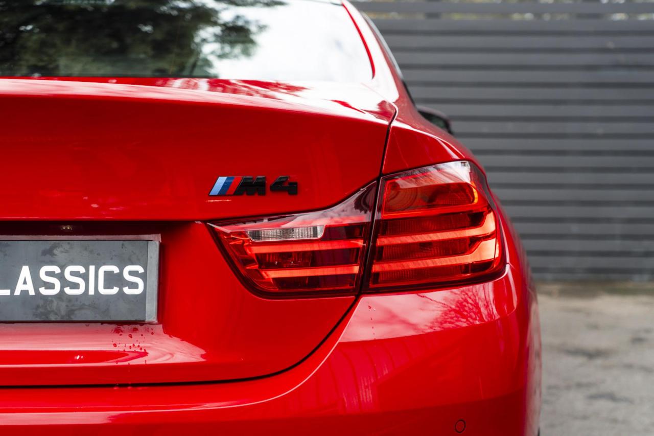 2016 BMW M4 (F82) MANUAL COMPETITION COUP&Eacute;