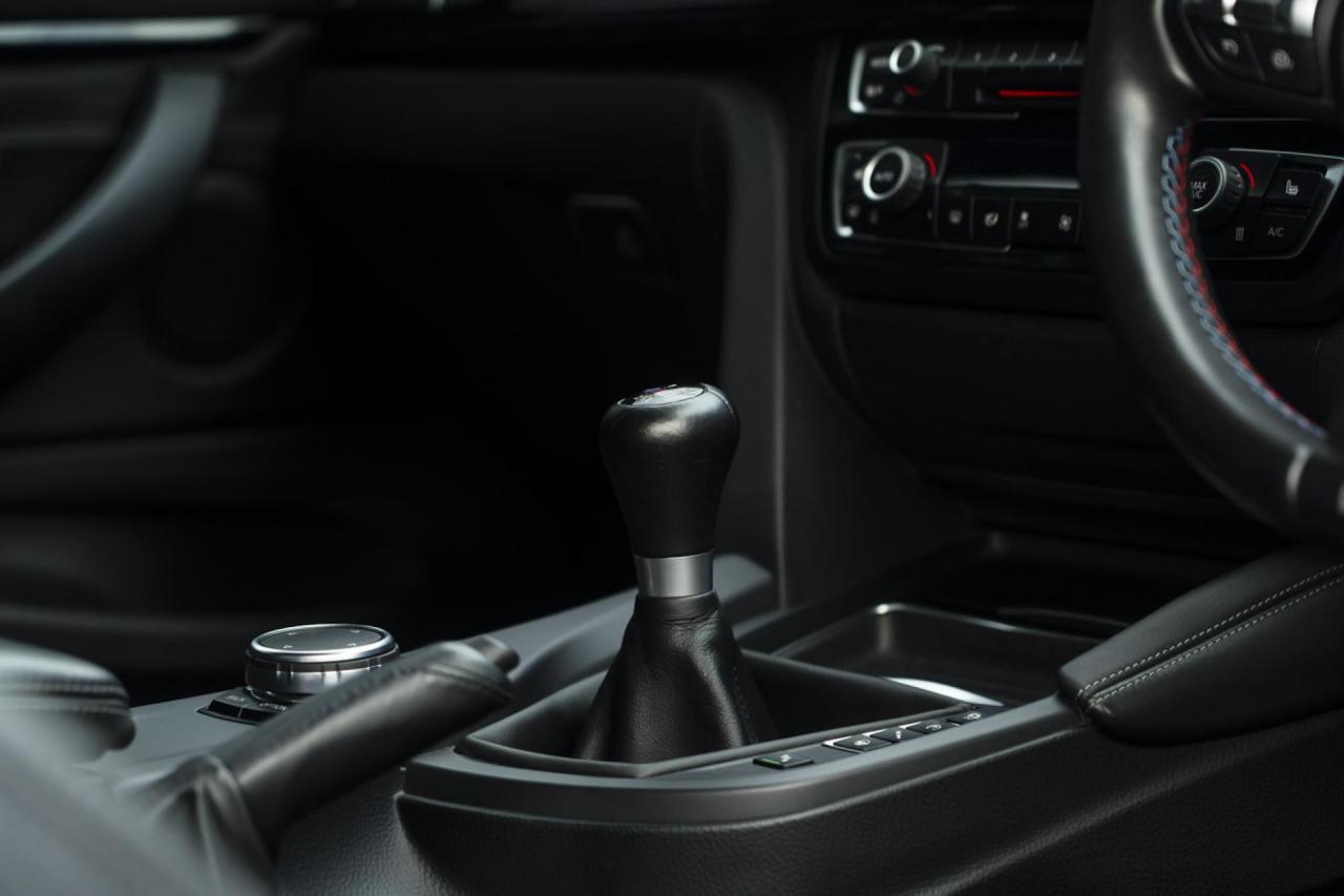 2016 BMW M4 (F82) MANUAL COMPETITION COUP&Eacute;