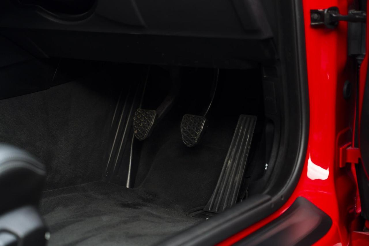 2016 BMW M4 (F82) MANUAL COMPETITION COUP&Eacute;