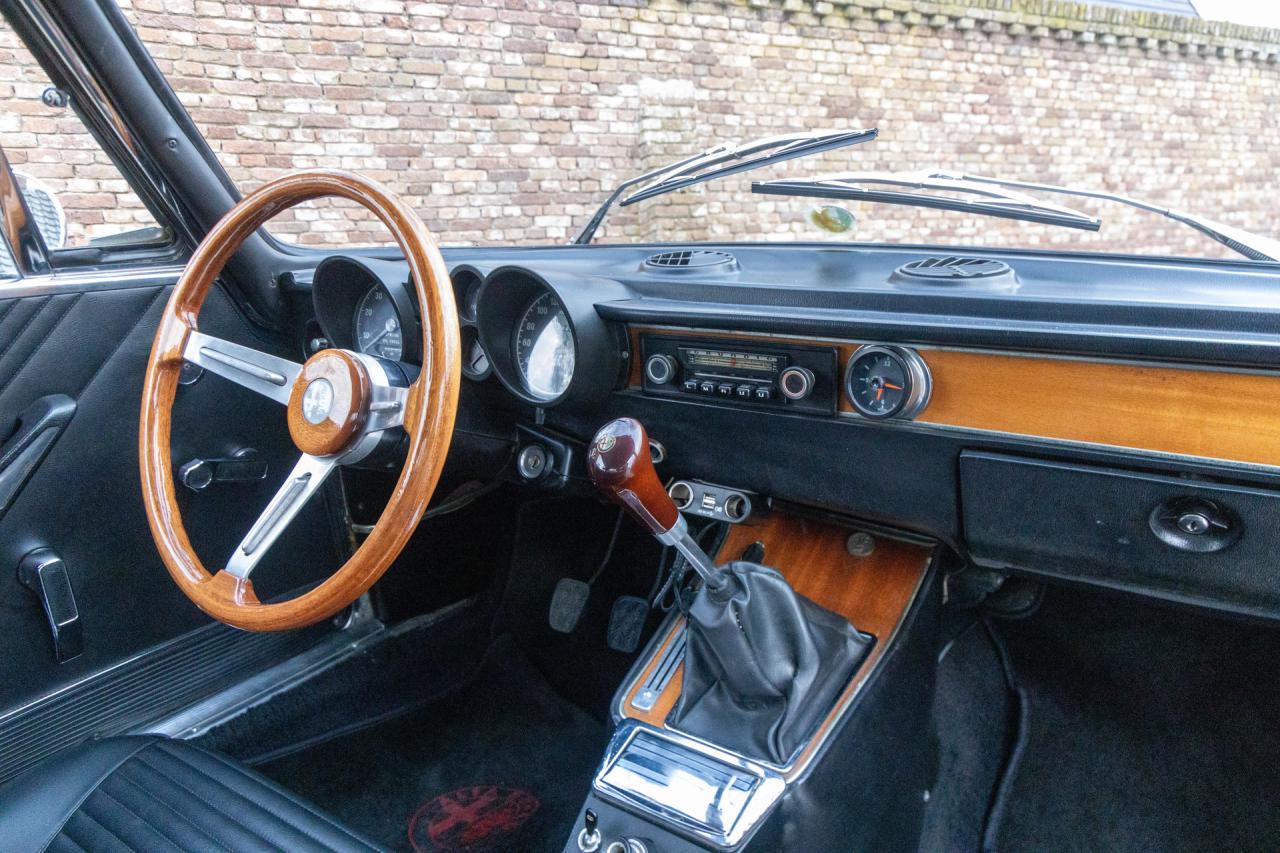 1971 Alfa Romeo 1300 GT Junior Bertone