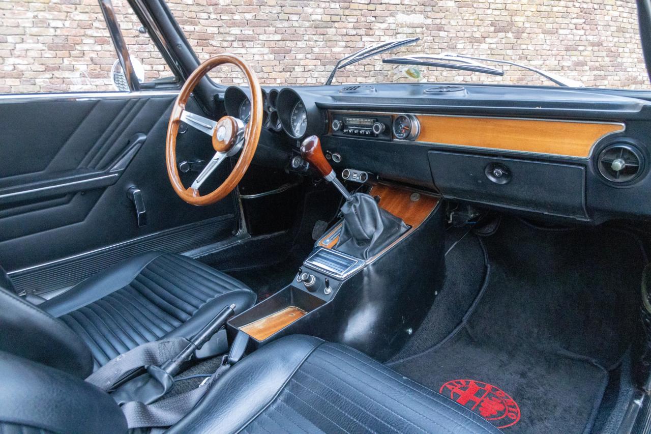 1971 Alfa Romeo 1300 GT Junior Bertone