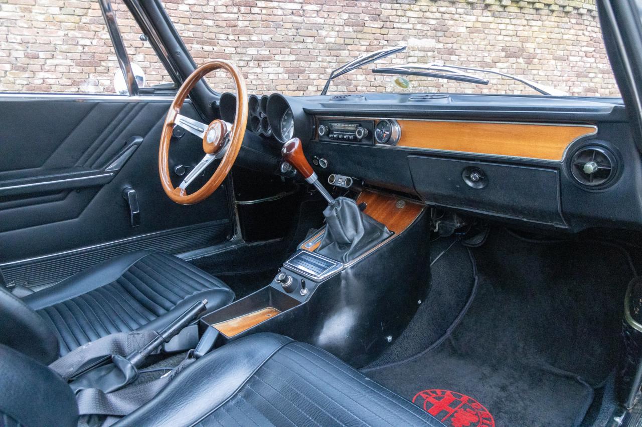 1971 Alfa Romeo 1300 GT Junior Bertone