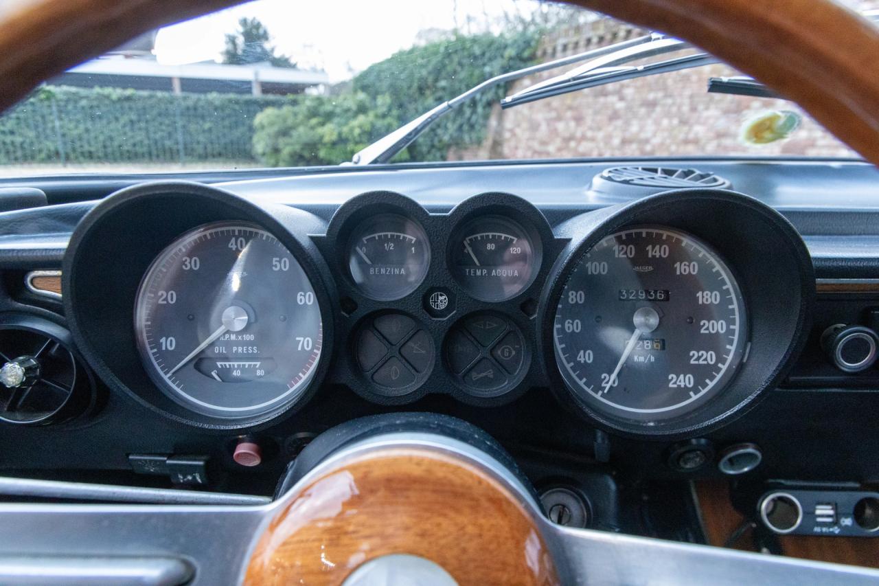 1971 Alfa Romeo 1300 GT Junior Bertone