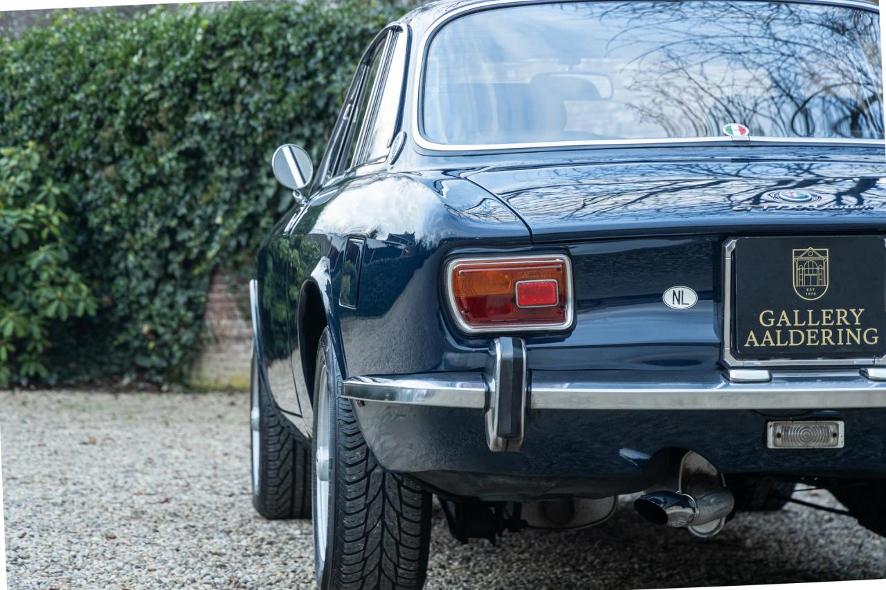 1971 Alfa Romeo 1300 GT Junior Bertone