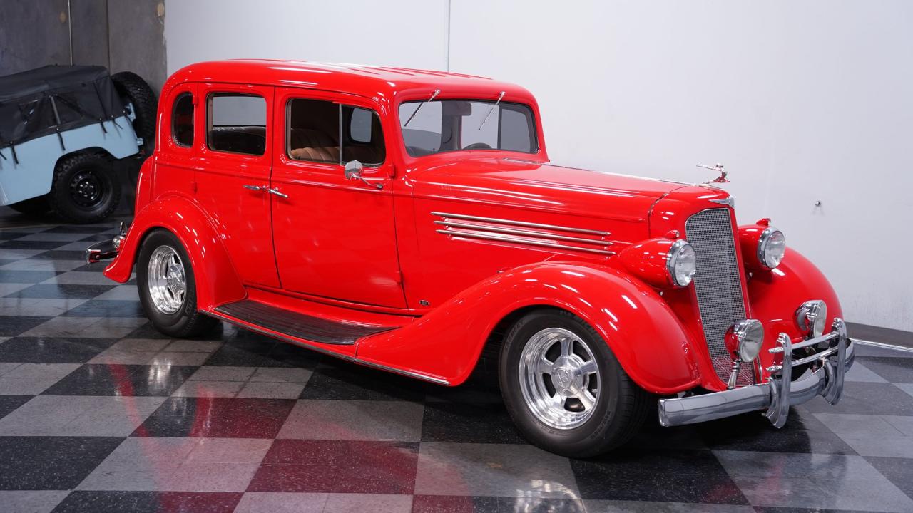 1935 Buick Series 60 Touring Sedan
