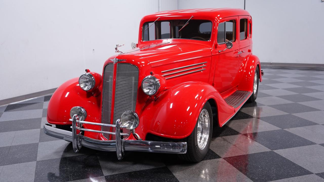1935 Buick Series 60 Touring Sedan