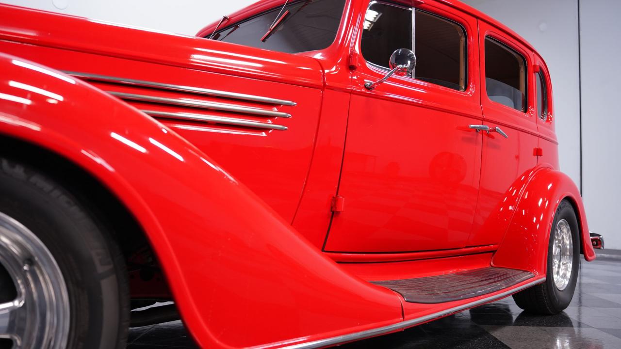 1935 Buick Series 60 Touring Sedan