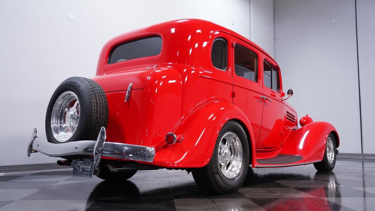 1935 Buick Series 60 Touring Sedan