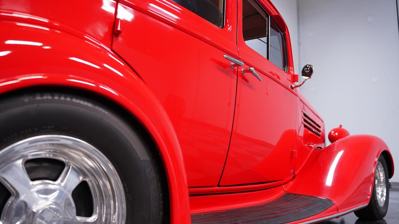 1935 Buick Series 60 Touring Sedan