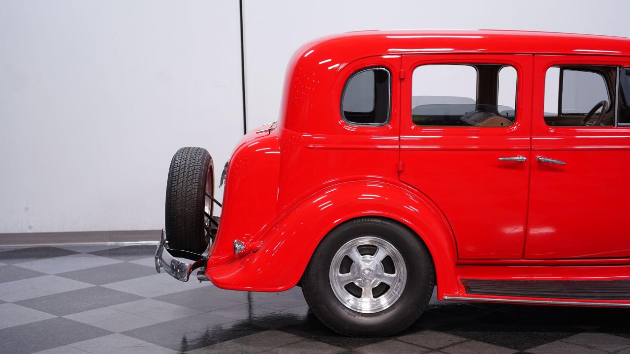 1935 Buick Series 60 Touring Sedan