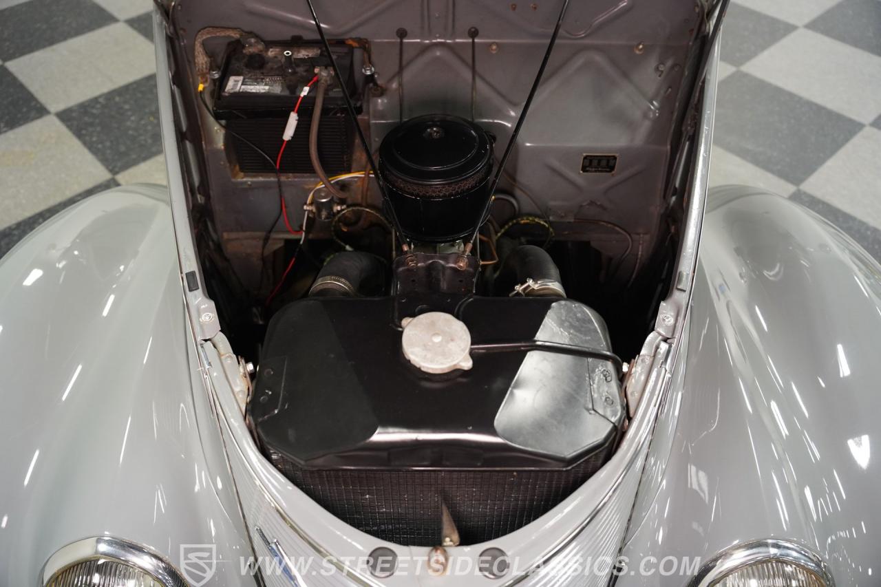 1937 Ford Tudor Sedan