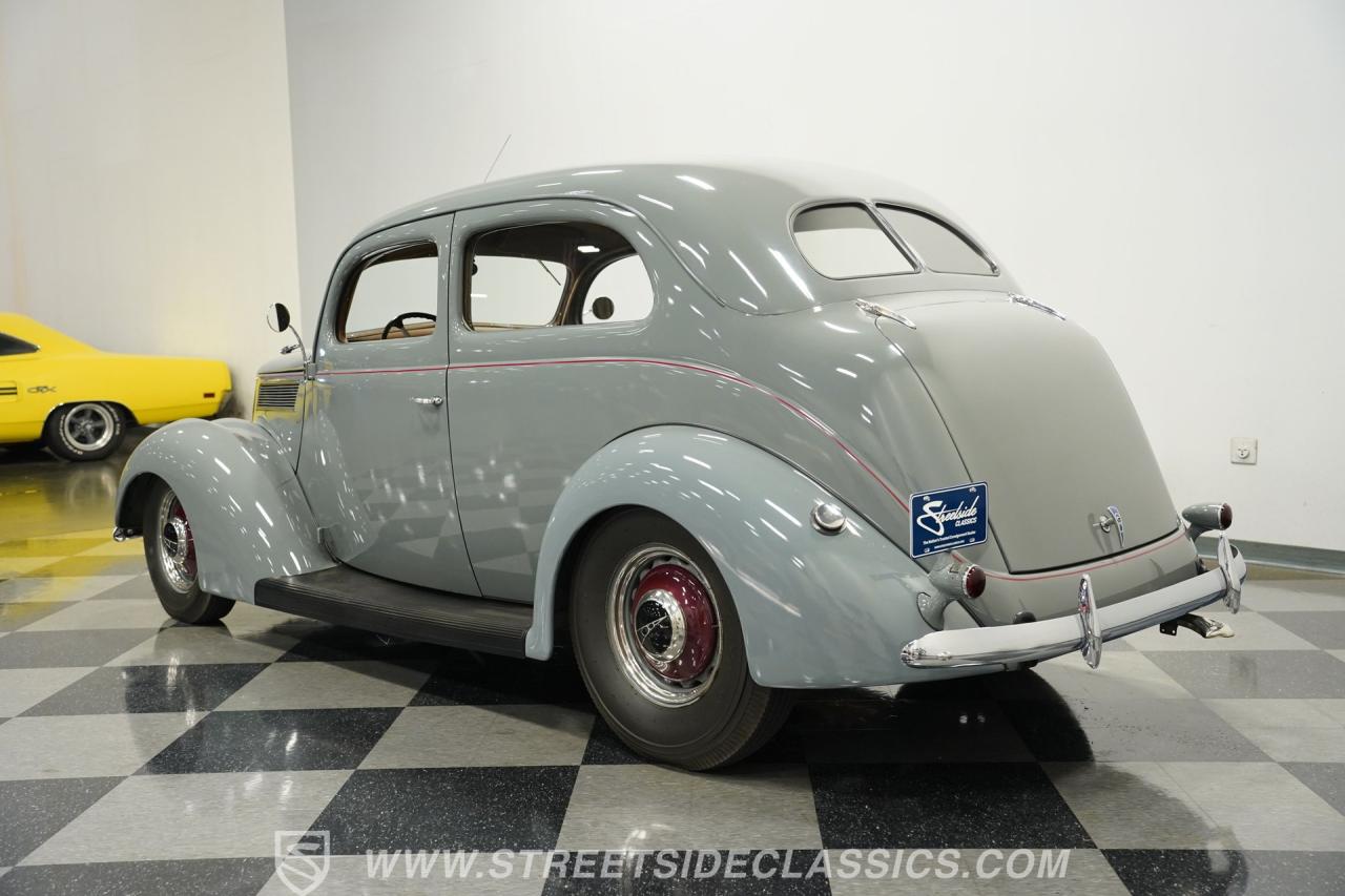 1937 Ford Tudor Sedan
