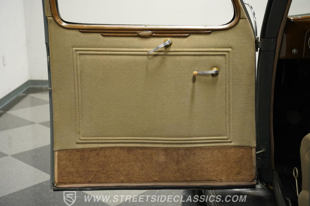 1937 Ford Tudor Sedan