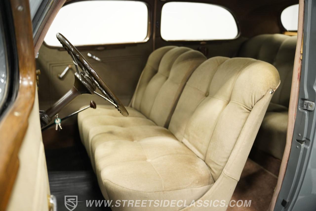 1937 Ford Tudor Sedan