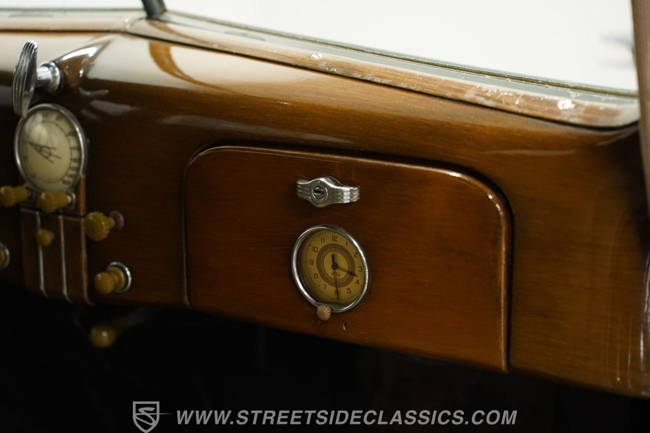 1937 Ford Tudor Sedan