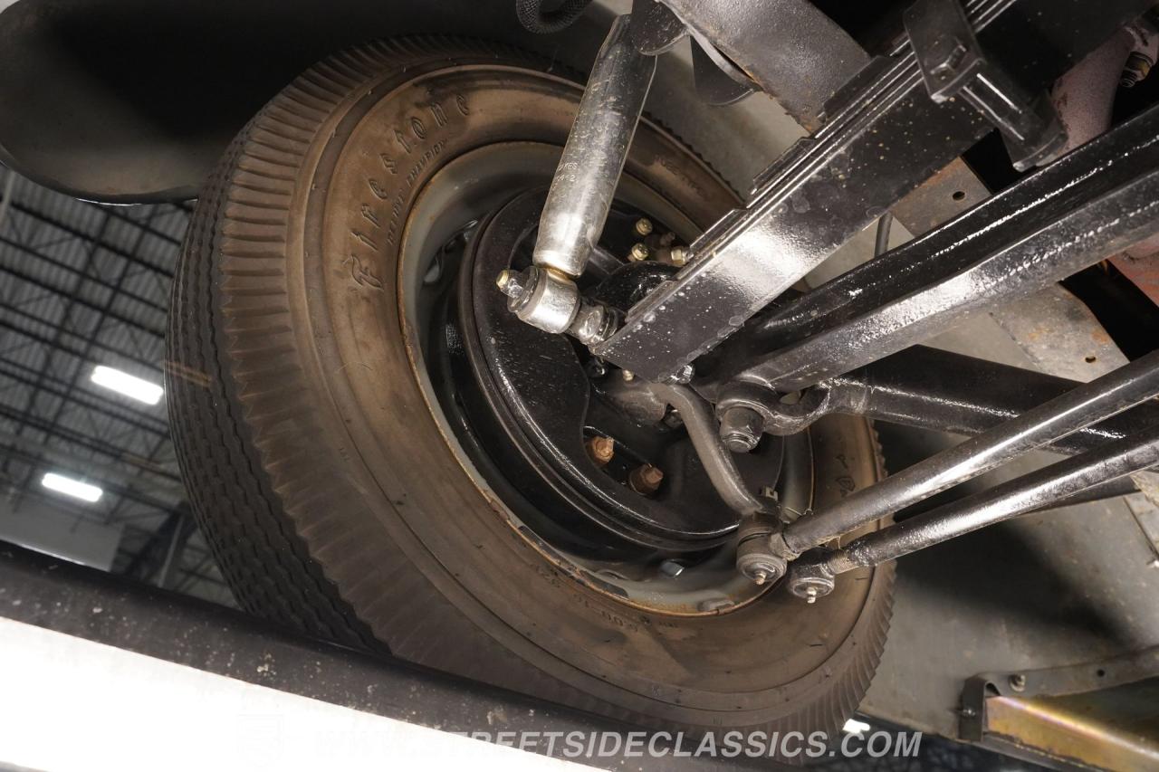 1937 Ford Tudor Sedan