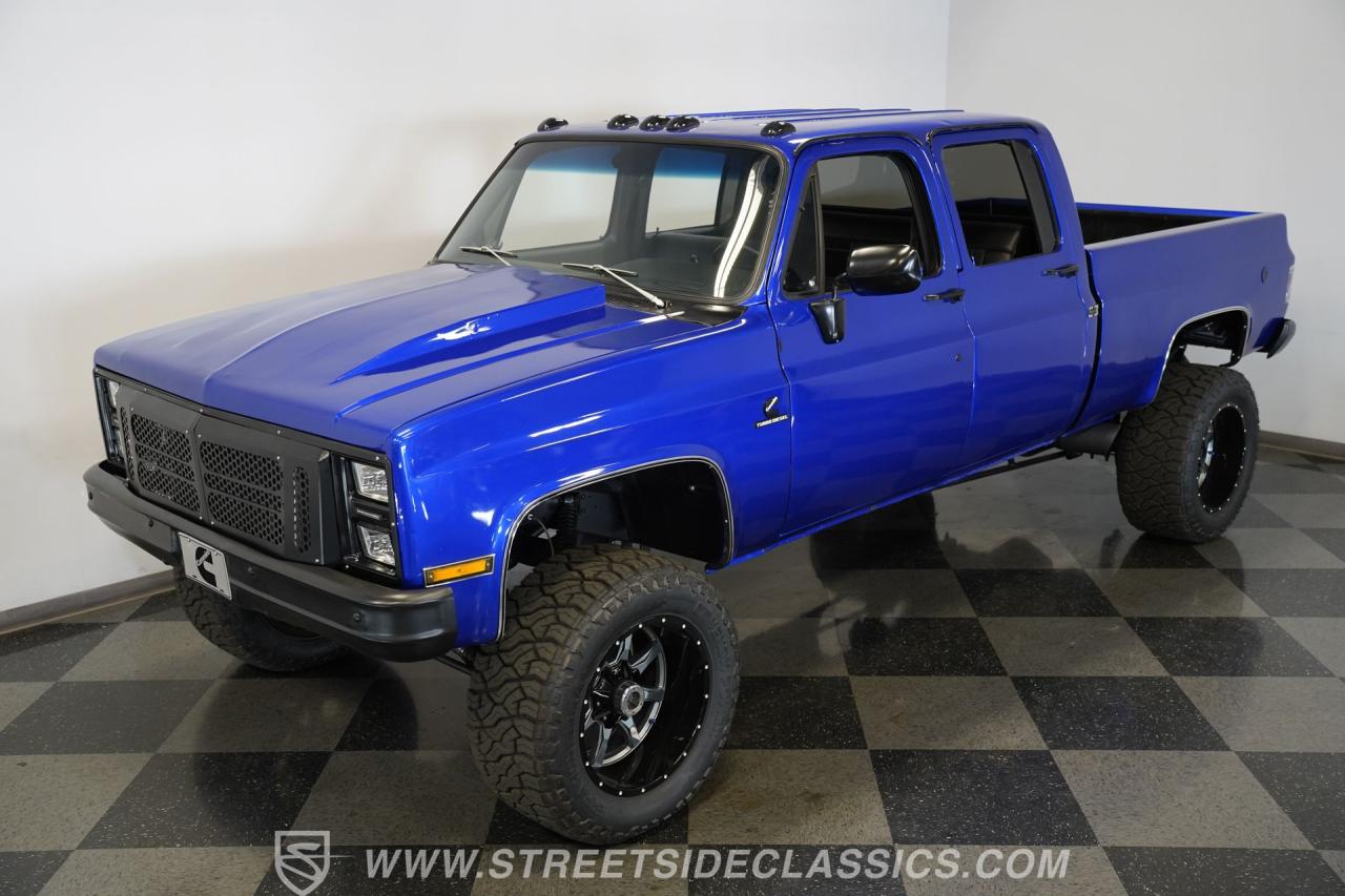 1984 Chevrolet K30 Silverado 4X4 3+3 CREW