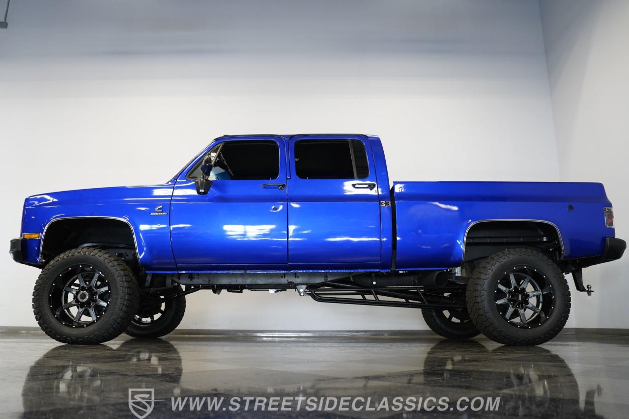 1984 Chevrolet K30 Silverado 4X4 3+3 CREW