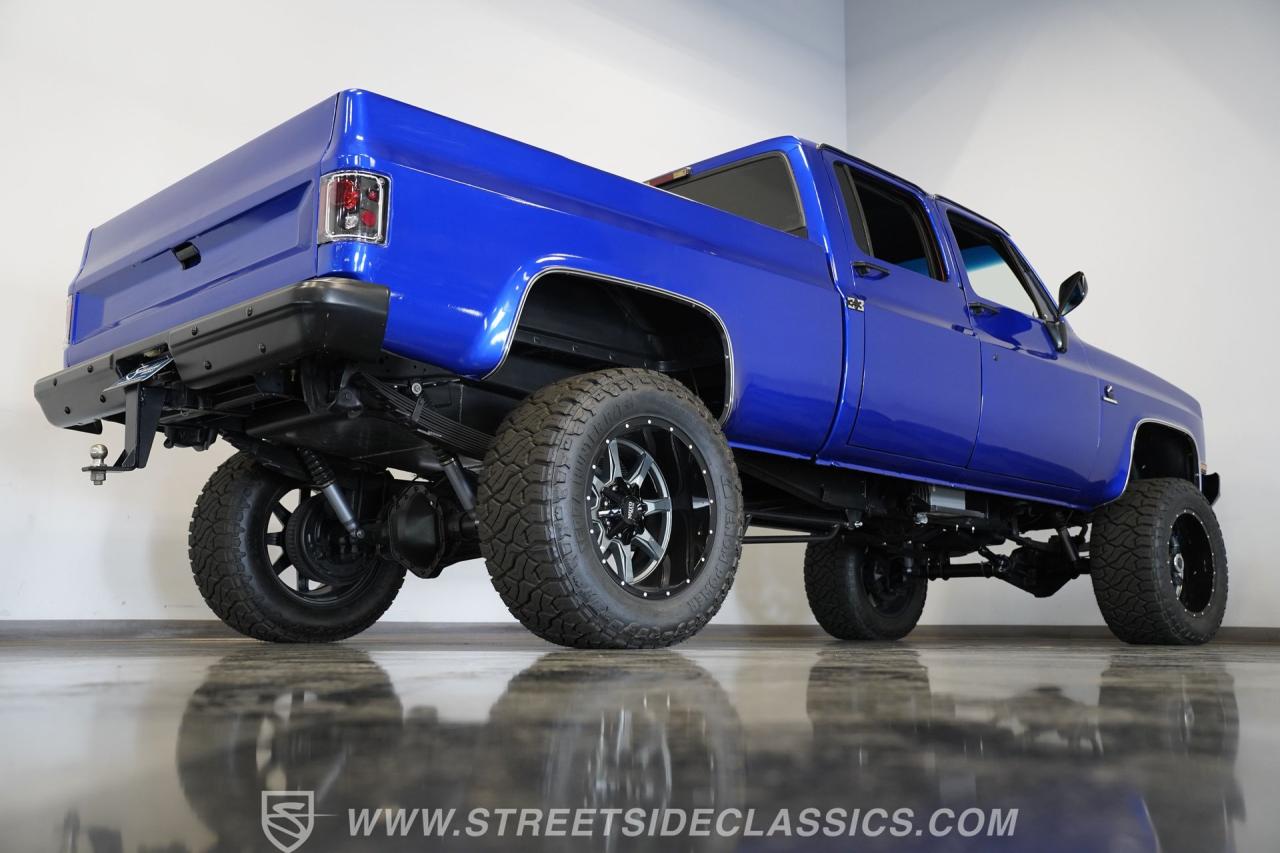 1984 Chevrolet K30 Silverado 4X4 3+3 CREW